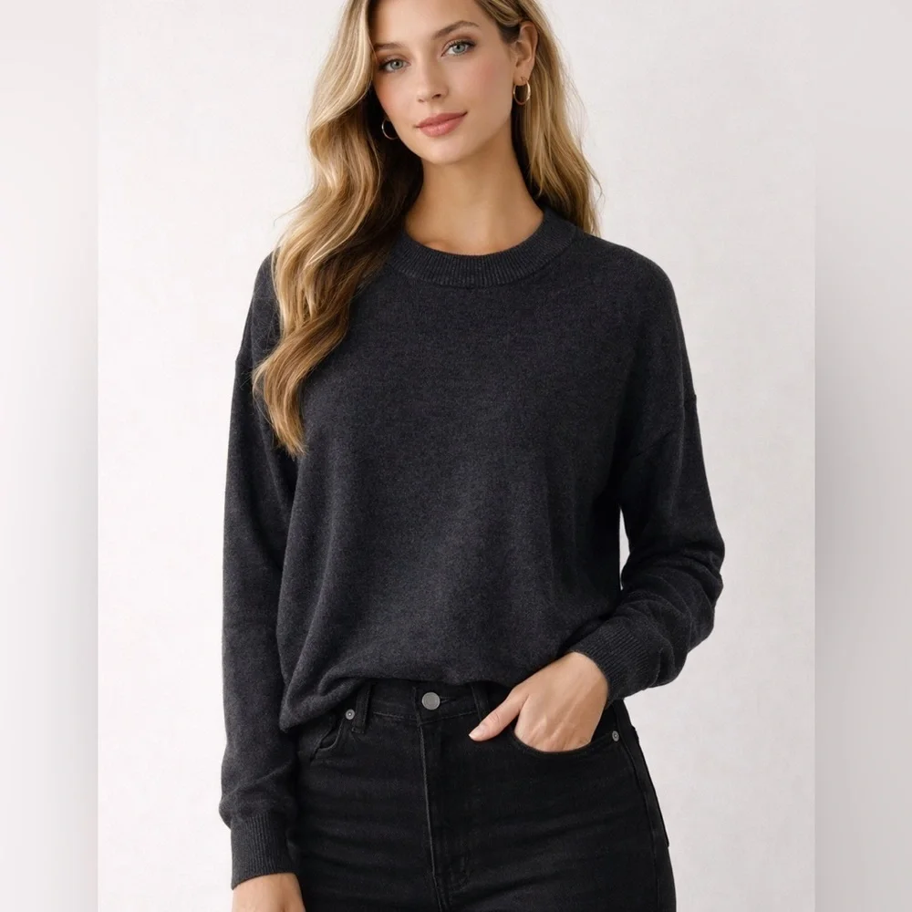 T Tahari Charcoal Gray Knit Sweater Womens Small Minimal Goth Grunge Moto Biker - Picture 1 of 10